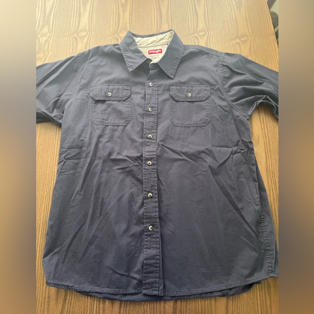 Wrangler Men’s Navy Blue Button-Up Shirt size XL